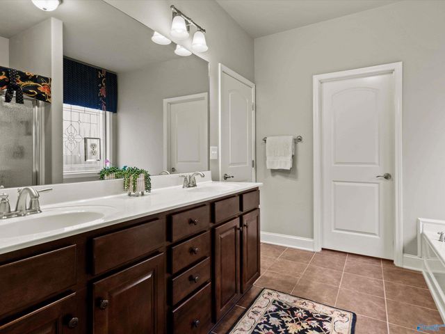 2936 Magnolia Park Drive, Owens Cross Roads, AL 35763