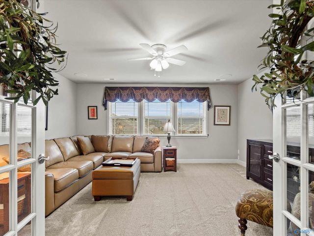 2936 Magnolia Park Drive, Owens Cross Roads, AL 35763