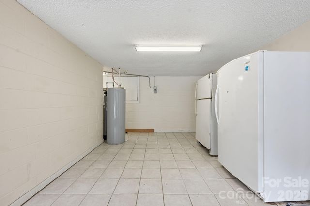 652 Shepherds Creek Road, Robbinsville, NC 28771