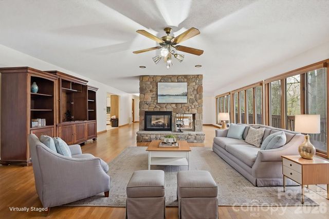 652 Shepherds Creek Road, Robbinsville, NC 28771