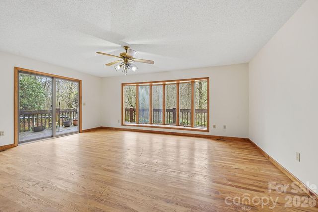 652 Shepherds Creek Road, Robbinsville, NC 28771