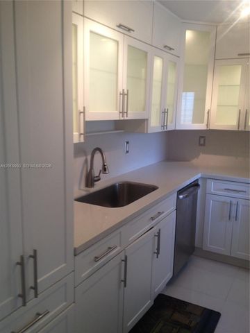 6855 Edgewater Dr 3DN, Coral Gables, FL 33133