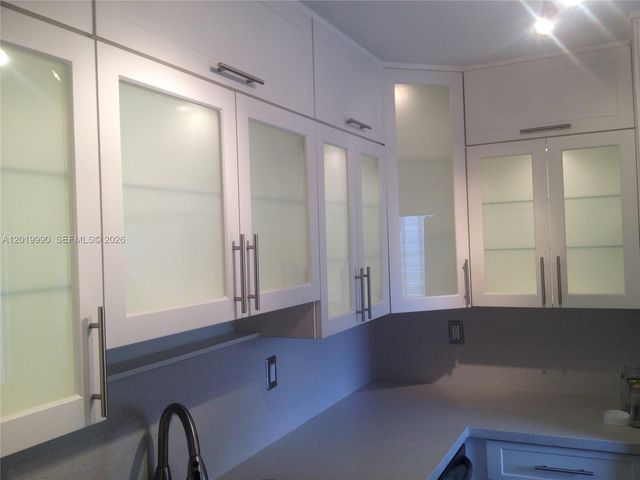 6855 Edgewater Dr 3DN, Coral Gables, FL 33133