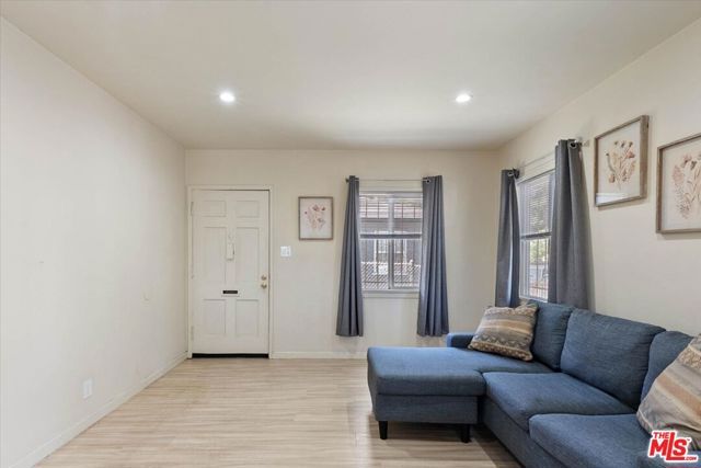 4074 Leimert Boulevard, Los Angeles, CA 90008