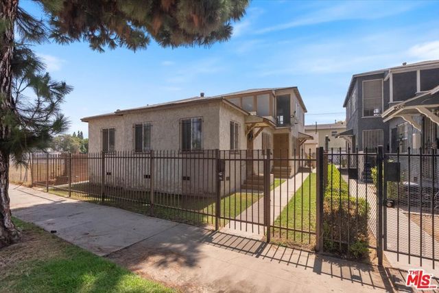 4074 Leimert Boulevard, Los Angeles, CA 90008