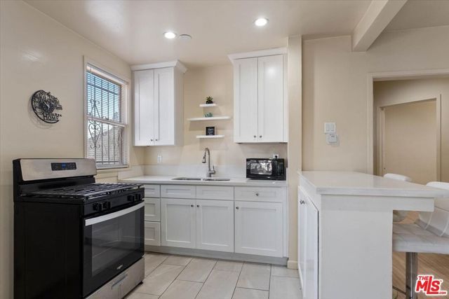 4074 Leimert Boulevard, Los Angeles, CA 90008