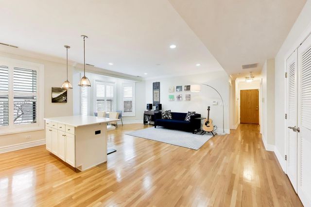 1701 N Crilly Court 2E, Chicago, IL 60614