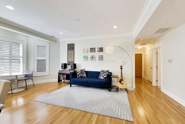 1701 N Crilly Court 2E, Chicago, IL 60614