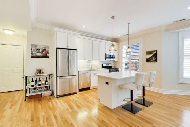 1701 N Crilly Court 2E, Chicago, IL 60614