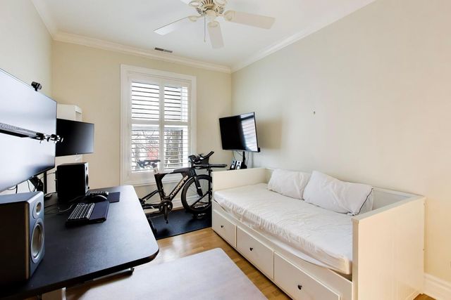 1701 N Crilly Court 2E, Chicago, IL 60614