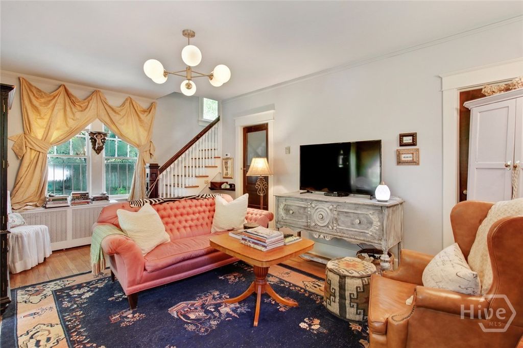 Image 1 of property listing at 1612 Skidaway Road, Savannah, GA 31404