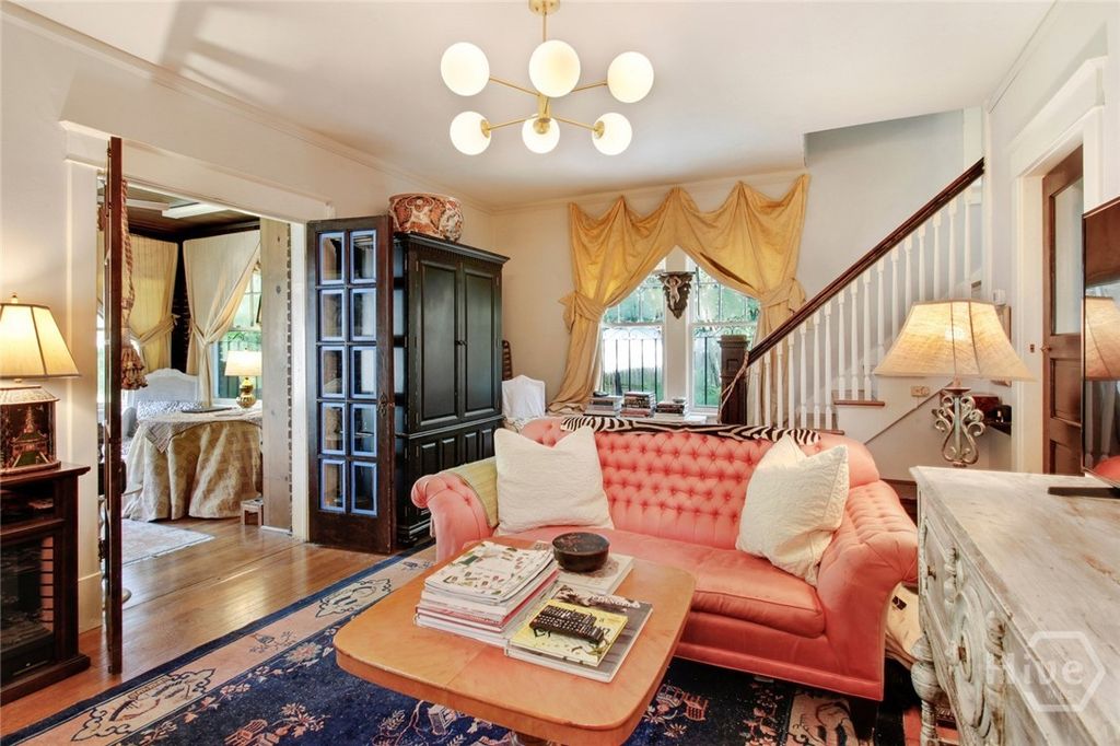 Image 3 of property listing at 1612 Skidaway Road, Savannah, GA 31404