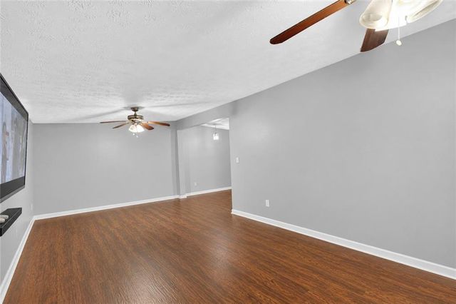 62 Chestnut Path, Dallas, GA 30132