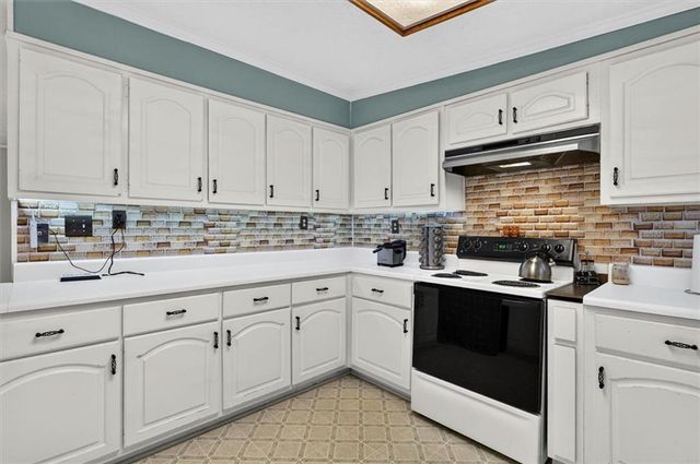 62 Chestnut Path, Dallas, GA 30132