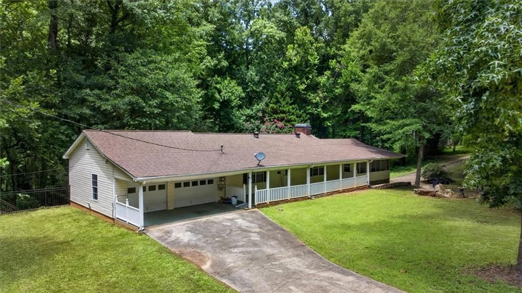 62 Chestnut Path, Dallas, GA 30132