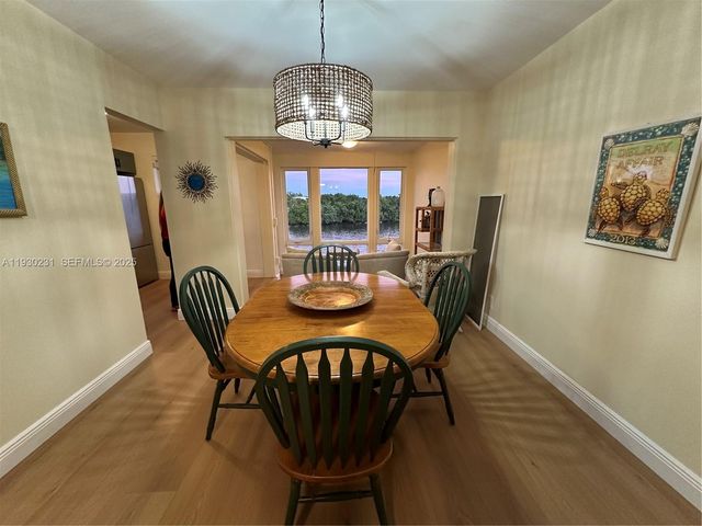 7 Colonial Club Dr 302, Boynton Beach, FL 33435