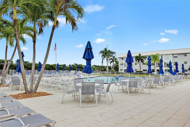 7 Colonial Club Drive 302, Boynton Beach, FL 33435