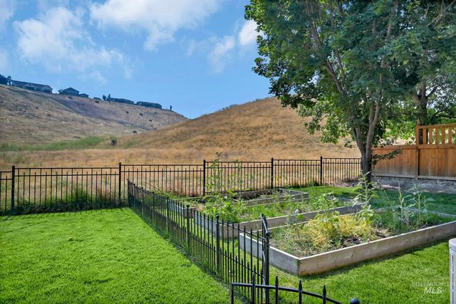 11976 Humphreys Way, Boise, ID 83714