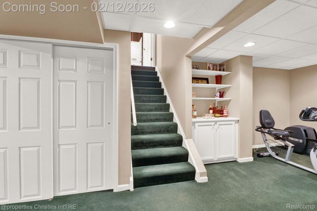 5772 Kingsmill Drive, Bloomfield Hills, MI 48301