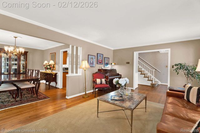 5772 Kingsmill Drive, Bloomfield Hills, MI 48301