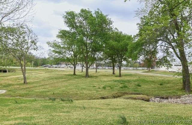 S Memorial Drive, Tulsa, OK 74133