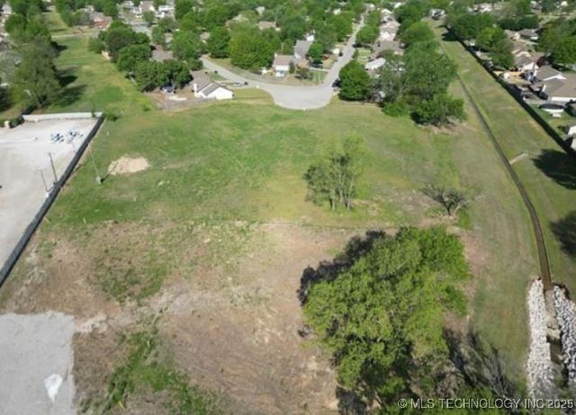 S Memorial Drive, Tulsa, OK 74133