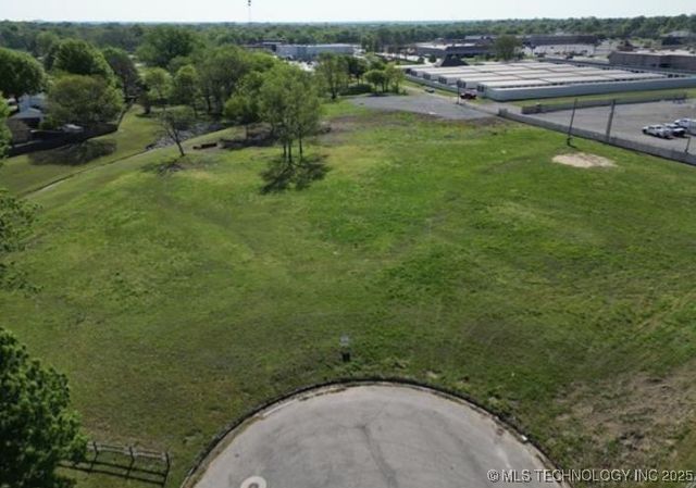 S Memorial Drive, Tulsa, OK 74133