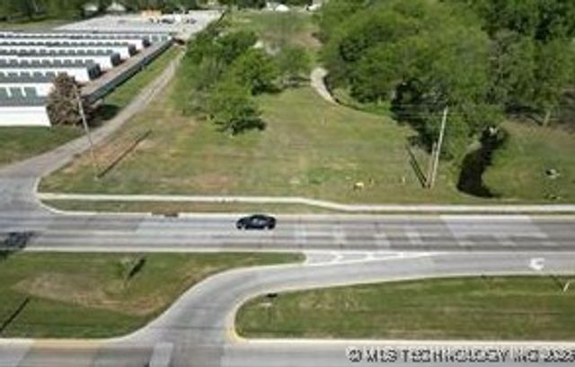 S Memorial Drive, Tulsa, OK 74133