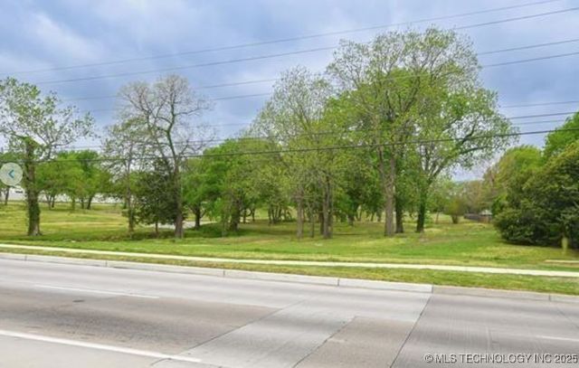 S Memorial Drive, Tulsa, OK 74133