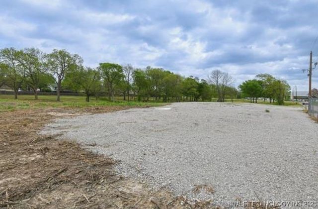S Memorial Drive, Tulsa, OK 74133