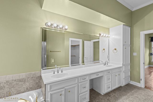 11225 Magnolia Glen, Shreveport, LA 71106