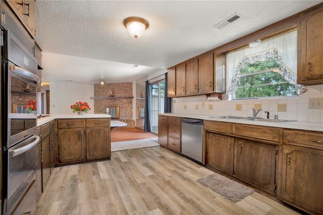 2706 Eidson Street, Springdale, AR 72762