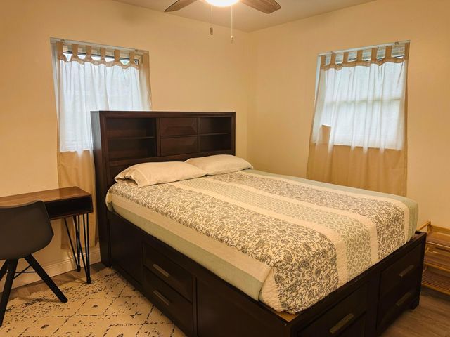 1657 MAGNOLIA Lane, West Palm Beach, FL 33417