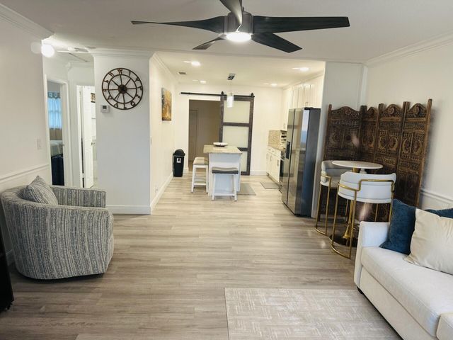 1657 MAGNOLIA Lane, West Palm Beach, FL 33417