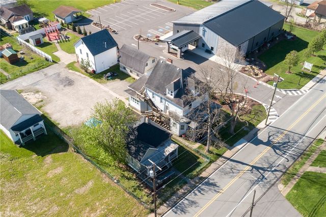 524 W Pike St, Meadowlands, PA 15347