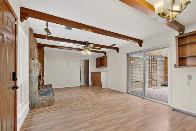 9817 Pitt Place NE, Albuquerque, NM 87111