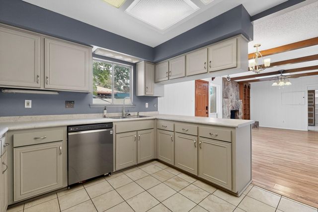 9817 Pitt Place NE, Albuquerque, NM 87111