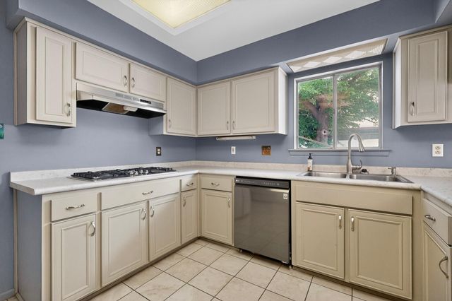 9817 Pitt Place NE, Albuquerque, NM 87111
