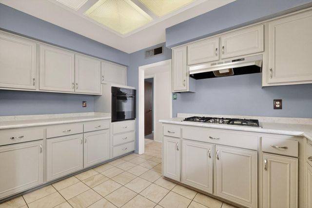 9817 Pitt Place NE, Albuquerque, NM 87111