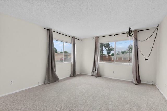 9817 Pitt Place NE, Albuquerque, NM 87111