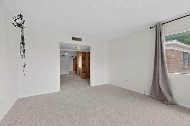9817 Pitt Place NE, Albuquerque, NM 87111