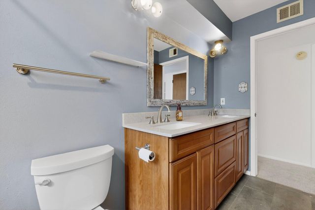 9817 Pitt Place NE, Albuquerque, NM 87111