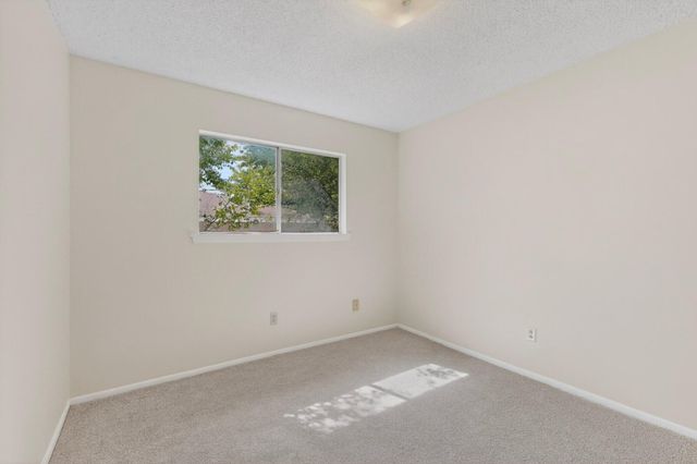 9817 Pitt Place NE, Albuquerque, NM 87111