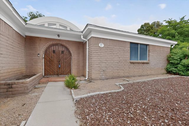 9817 Pitt Place NE, Albuquerque, NM 87111