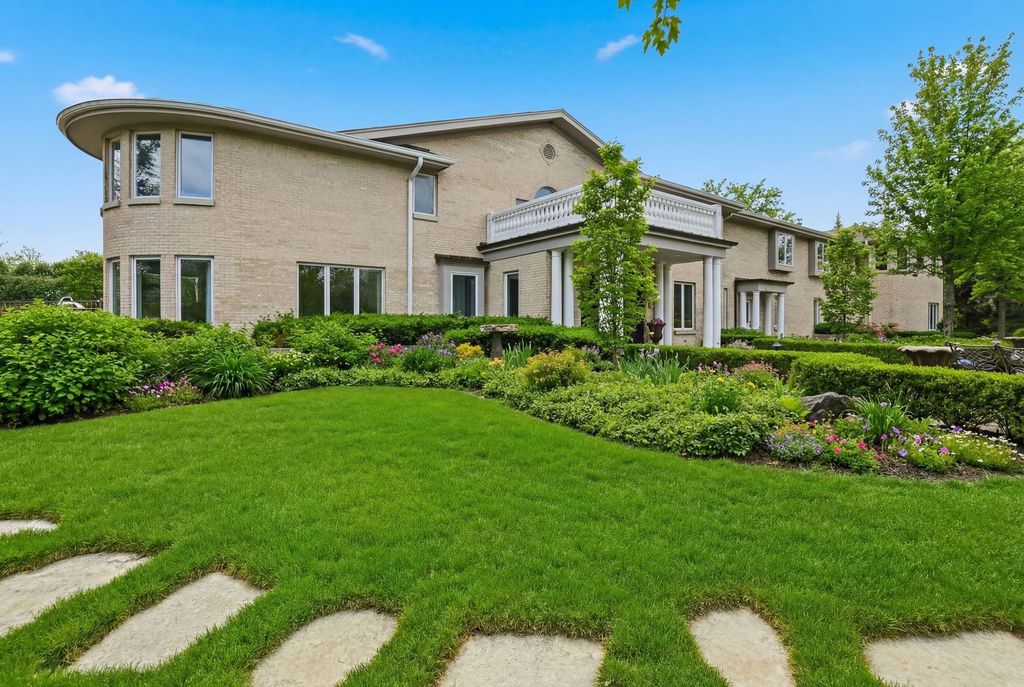 1877 Banbury Road, Inverness, IL 60067 — photo 2