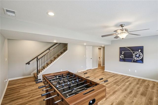 1207 NW Hilltop Lane, Grain Valley, MO 64029