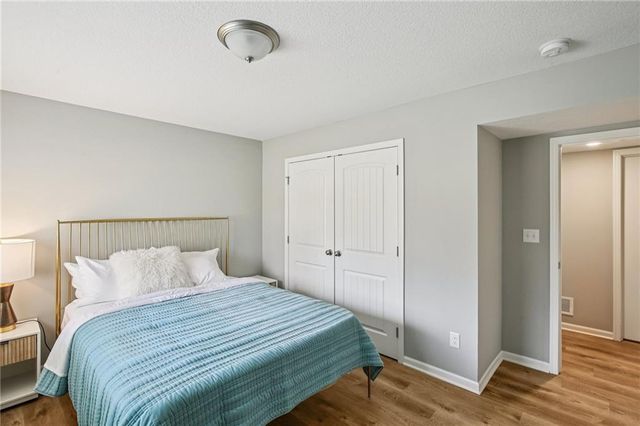 1207 NW Hilltop Lane, Grain Valley, MO 64029