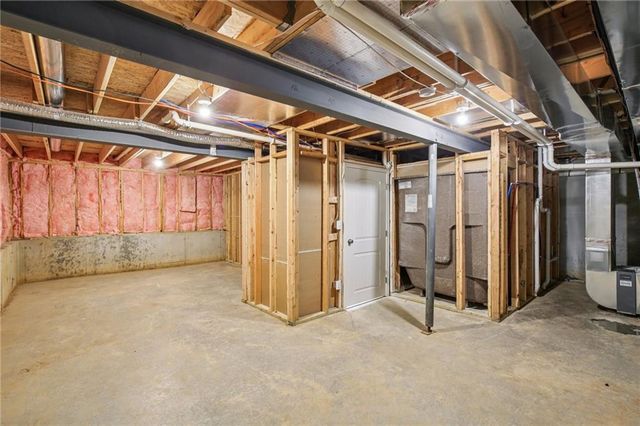 1207 NW Hilltop Lane, Grain Valley, MO 64029