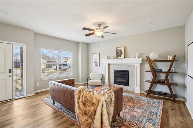 1207 NW Hilltop Lane, Grain Valley, MO 64029