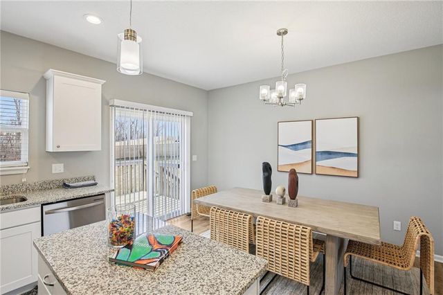 1207 NW Hilltop Lane, Grain Valley, MO 64029